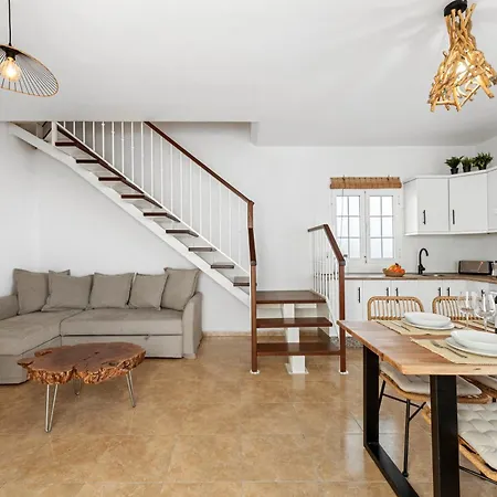 Home2book Delightful Duplex By The Coast Apartment Orzola