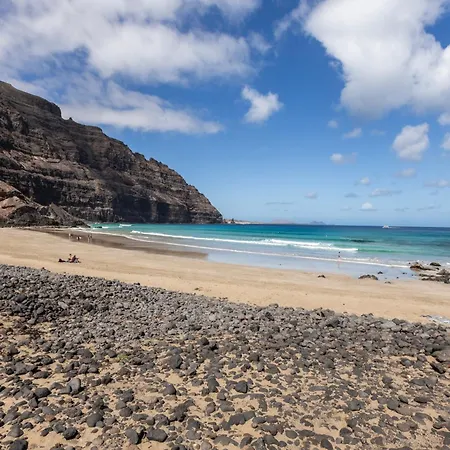 Home2book Delightful Duplex By The Coast * Orzola